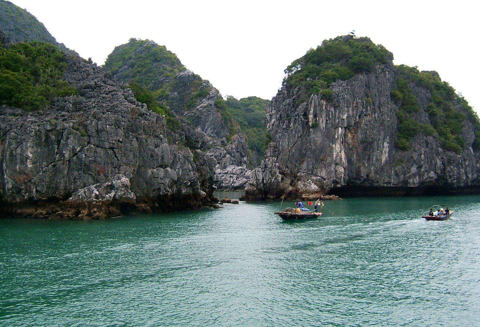 quan dao cat ba