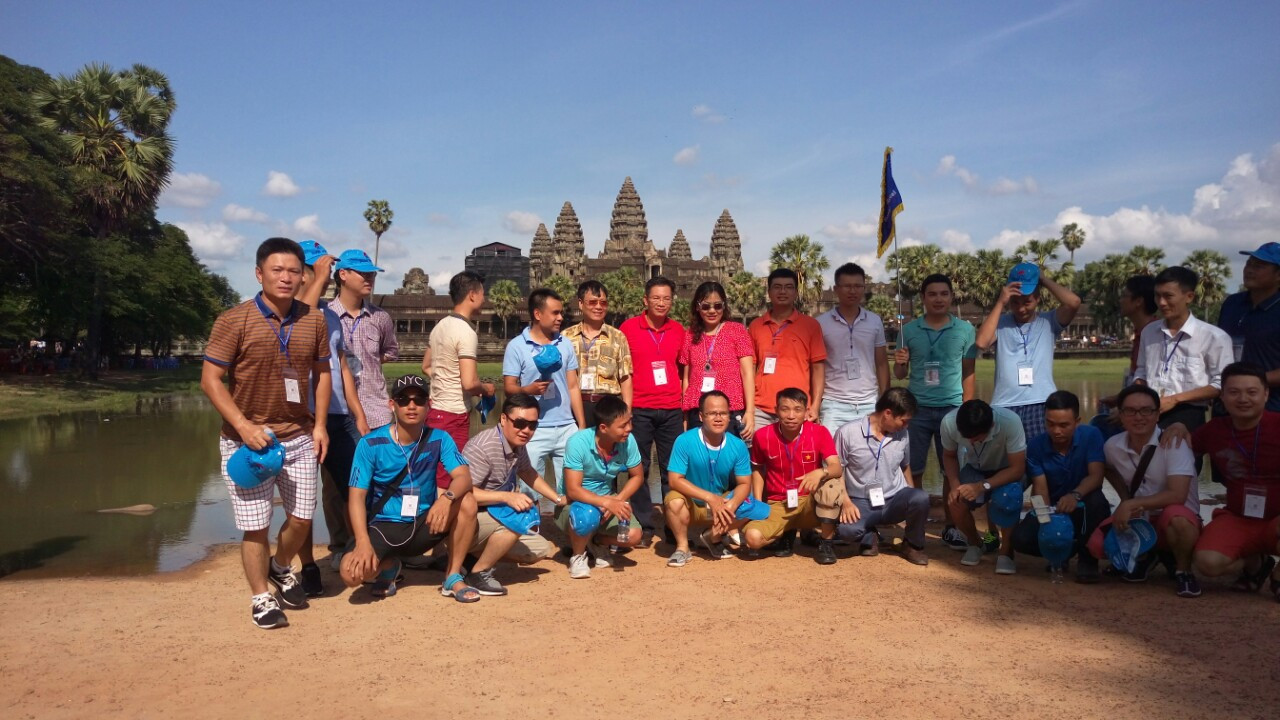 Đoàn du lịch Campuchia 12-07