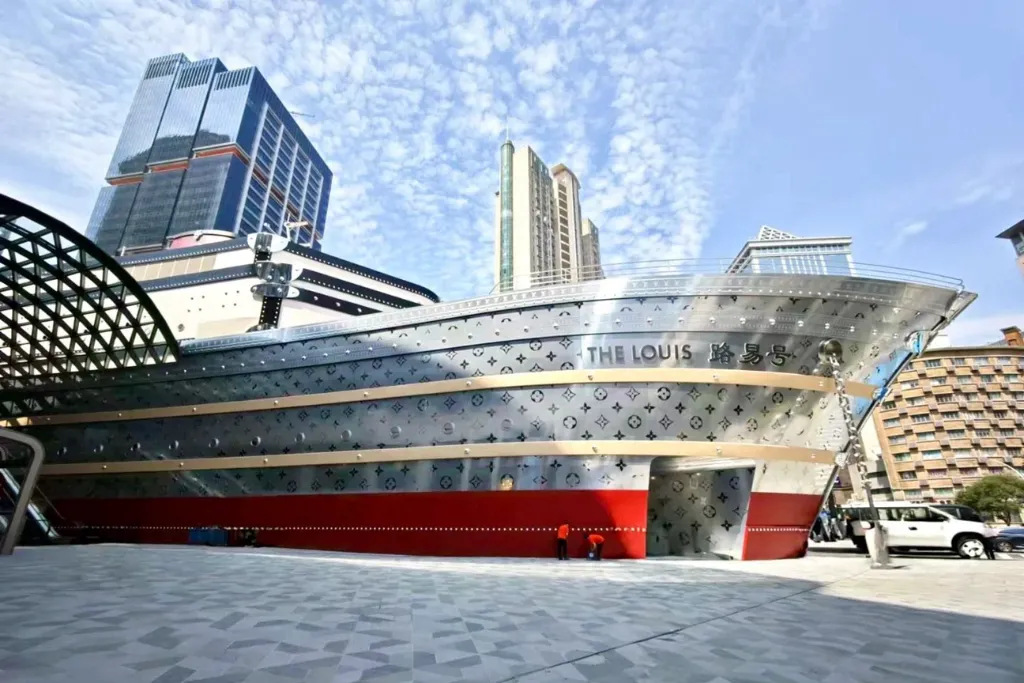tau-LV-thuong-hai.webp